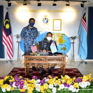 KUNJUNGAN PERSARAAN BRIG JEN HJ KHALIL BIN MOHD ALI TUDM KE ATAS PANGLIMA OPERASI UDARA