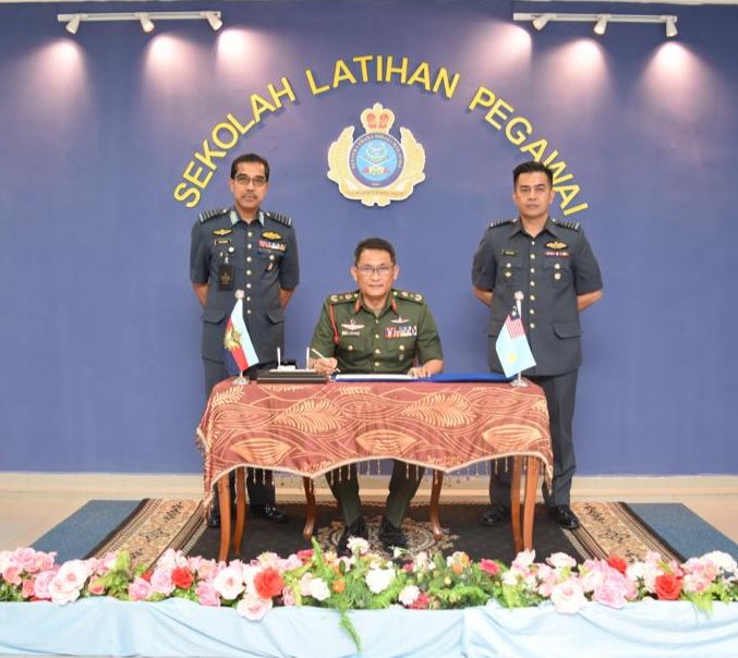 MAJLIS TADBIR SUMPAH PEGAWAI KADET LEPASAN IJAZAH (GRADUAN) TUDM ...