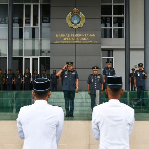HARI PERTAMA LT JEN DATO’ MASRO BIN KALIWON TUDM MULA TUGAS SEBAGAI PANGLIMA OPERASI UDARA