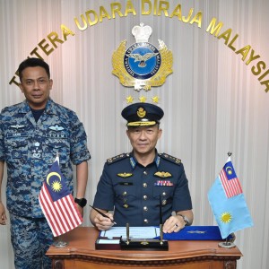 TIMBALAN PANGLIMA TENTERA UDARA TERIMA KUNJUNGAN HORMAT ASISTEN KETUA STAF PERANCANGAN DAN PEMBANGUNAN