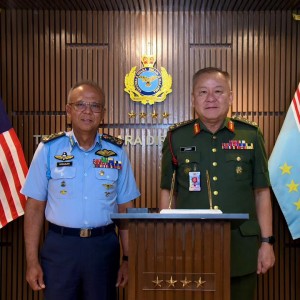 PANGLIMA TENTERA UDARA TERIMA KUNJUNGAN PERSARAAN LT JEN DATUK JOHNNY LIM ENG