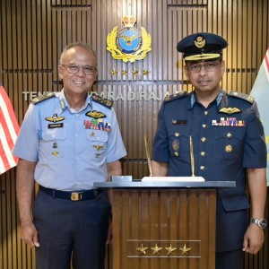 PANGLIMA TENTERA UDARA TERIMA KUNJUNGAN HORMAT PERSARAAN BRIG JEN DATO’ ABDUL HALIM BIN ABU HASSAN TUDM