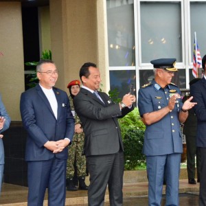 KIBARAN JALUR GEMILANG, MENYEMARAKKAN SEMANGAT PATRIOTIK WARGA KEMENTERIAN PERTAHANAN
